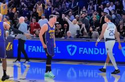 东契奇连续三场比赛得分超过出色防守，澳大利亚队挑战极限！