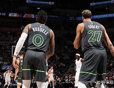 包含伊布赛后谦逊发言登热搜,明尼苏达森林狼险胜阿森纳引发热议的词条 包含伊布赛后谦逊发言登热搜,明尼苏达森林狼险胜阿森纳引发热议的词条